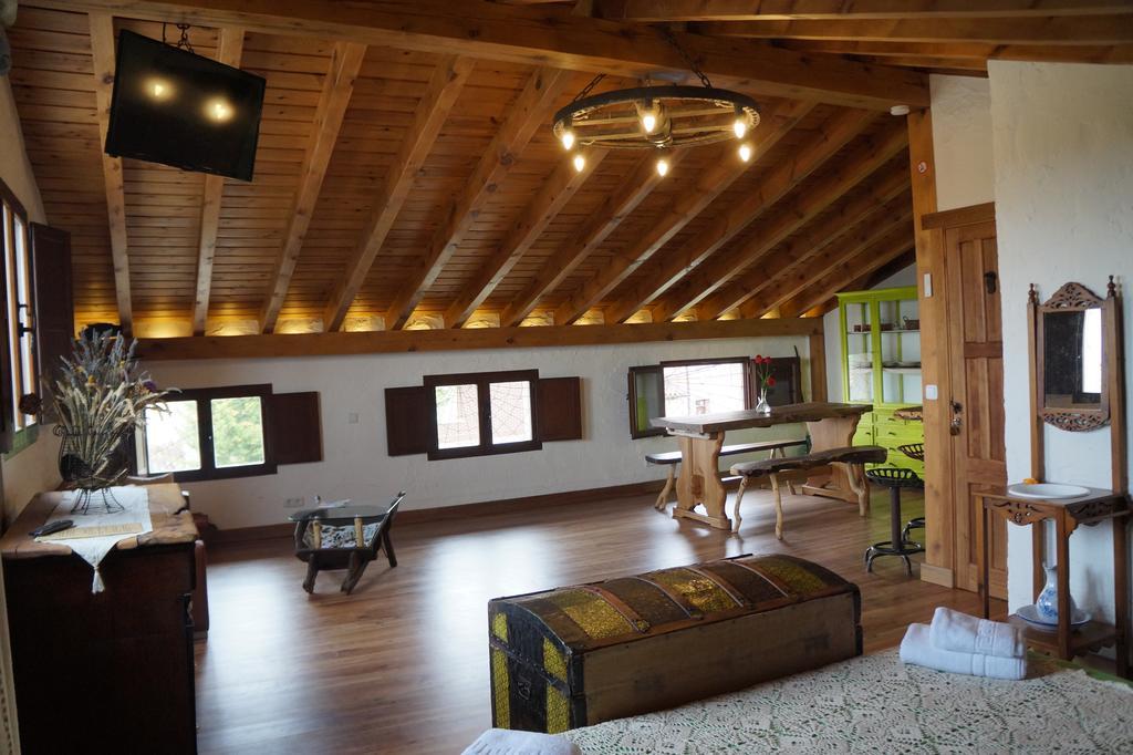 Casa Rural Bioenergetica La Serrezuela Olmos de Atapuerca Kültér fotó