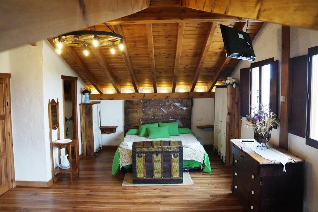 Casa Rural Bioenergetica La Serrezuela Olmos de Atapuerca Kültér fotó